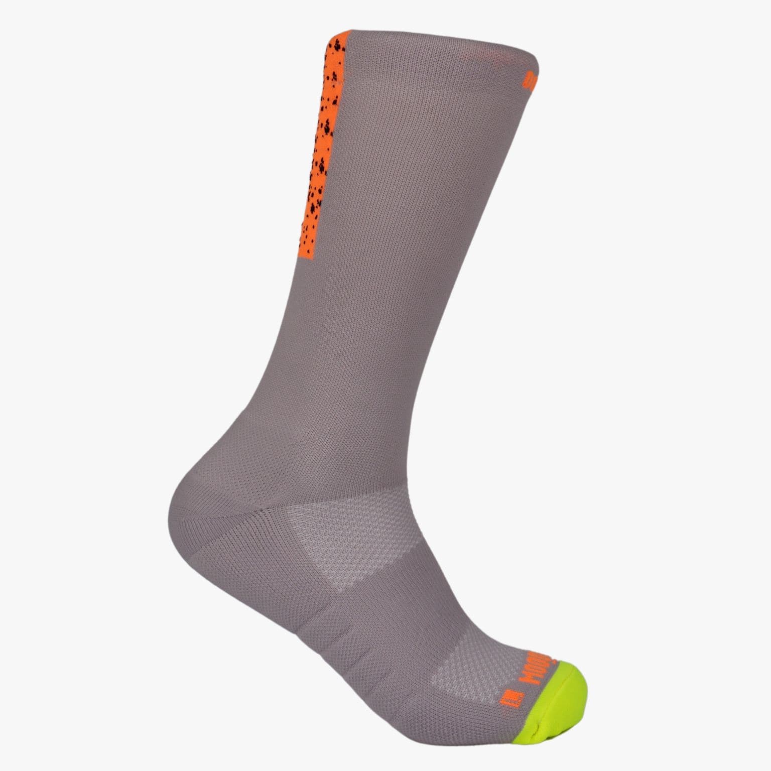 Calcetines de running Nebular Run de Mooquer en gris con detalles en naranja, vista general