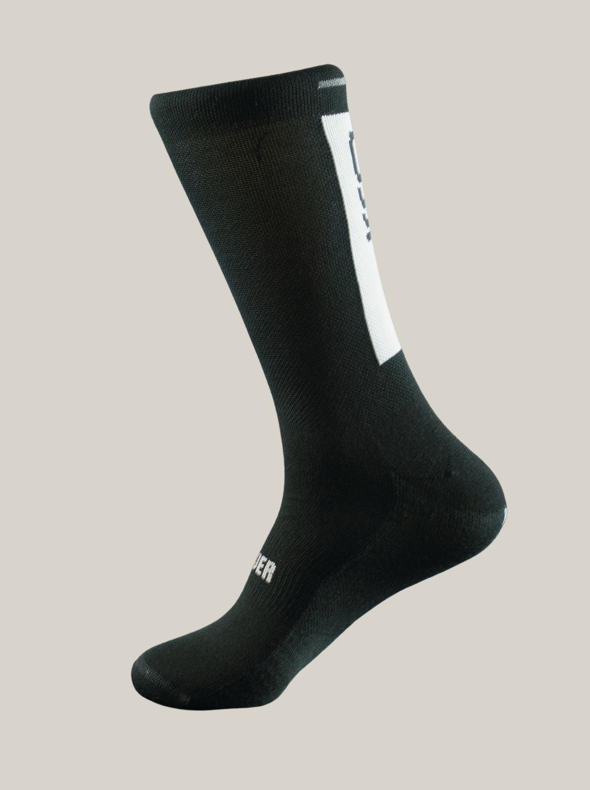 Calcetines de ciclismo de lana merino Ember de Mooquer en negro, vista lateral