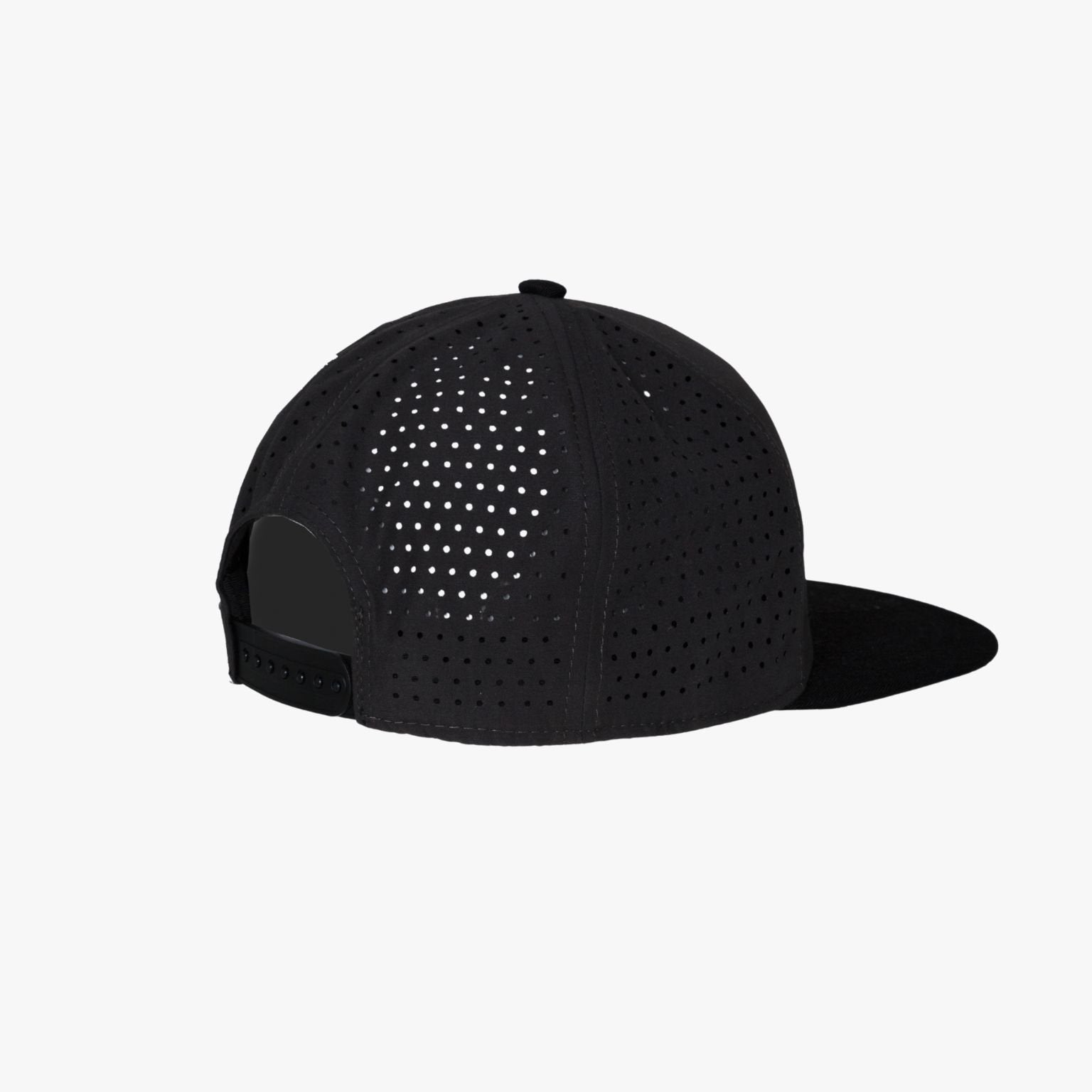 Detalle visera plana y perforaciones láser en gorra OOQ Dark Grey Snapback