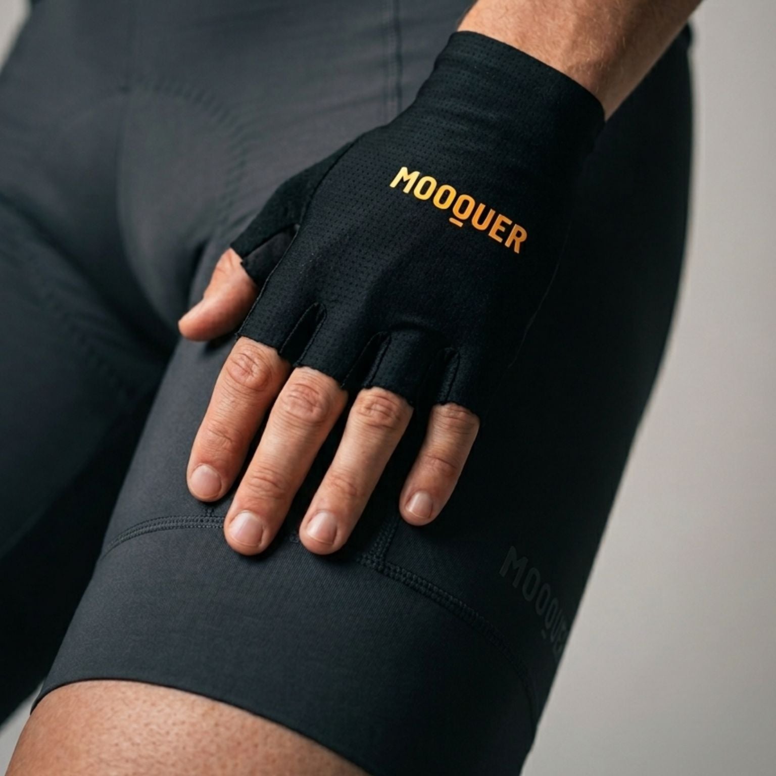 Palma Elastic Interface PalmTech de los guantes Aria Negro, vista en detalle