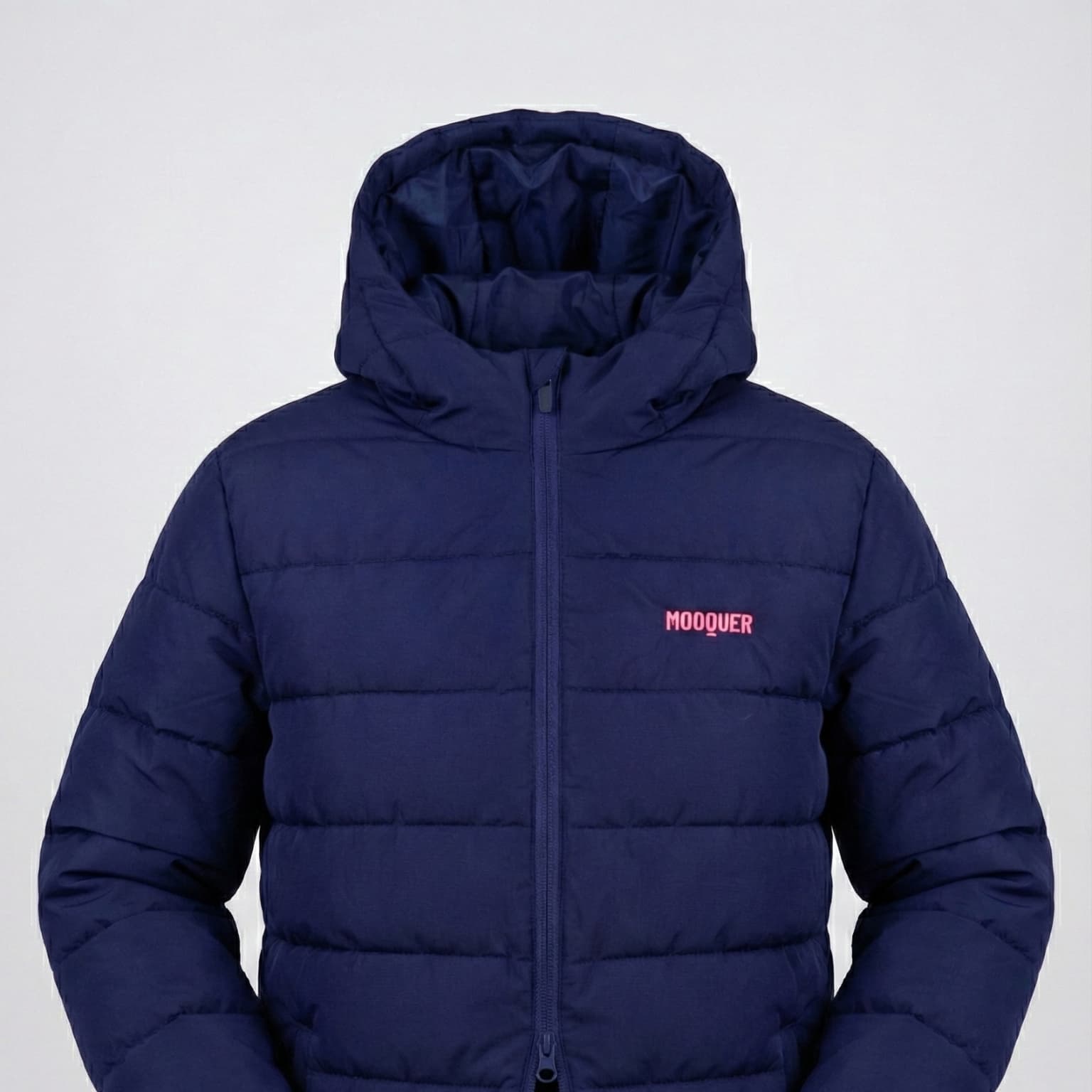Anorak Navy Crew en azul marino, look técnico y sobrio para uso diario fuera del deporte
