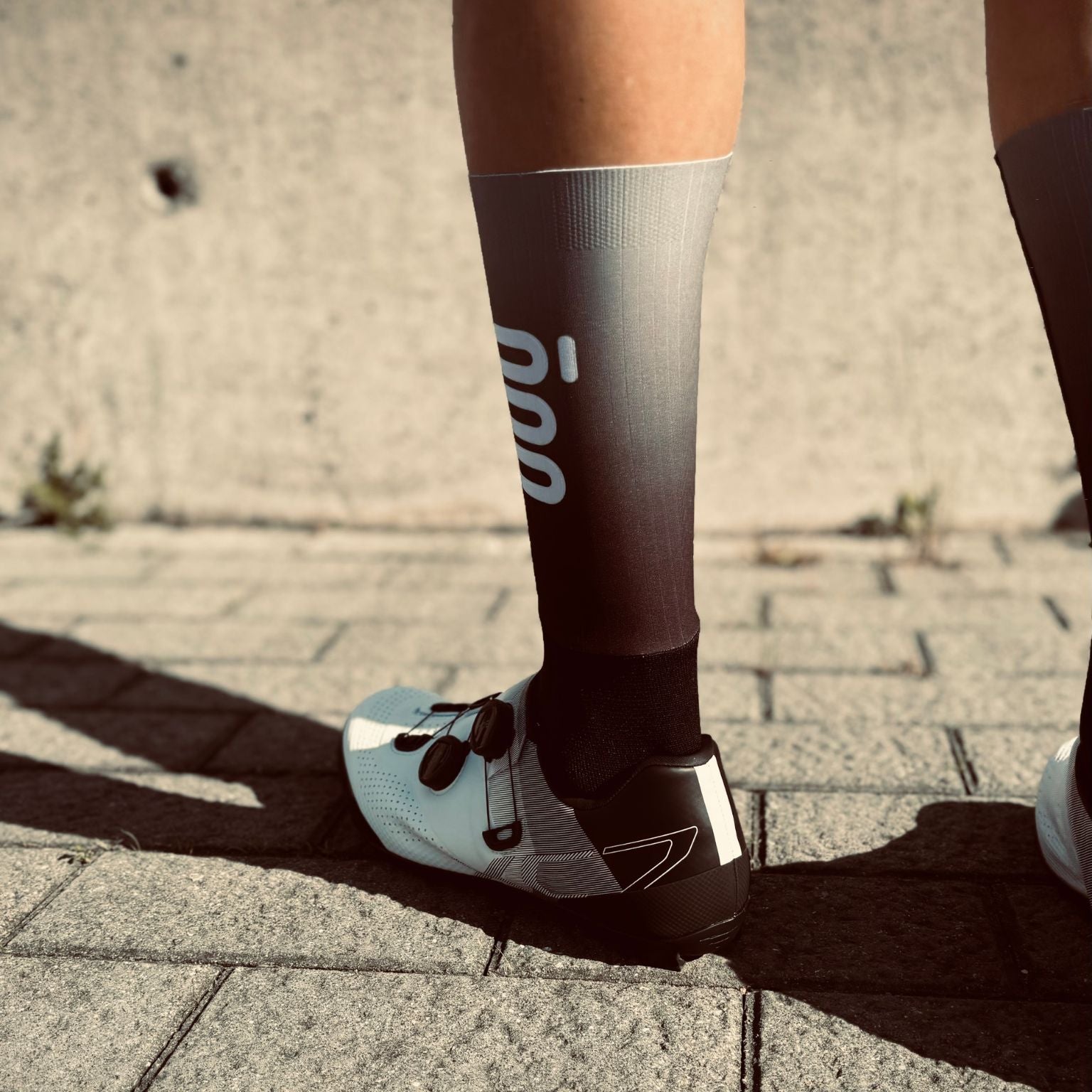 Textura rejilla ventilación en calcetines ciclismo Aero Black Corsa