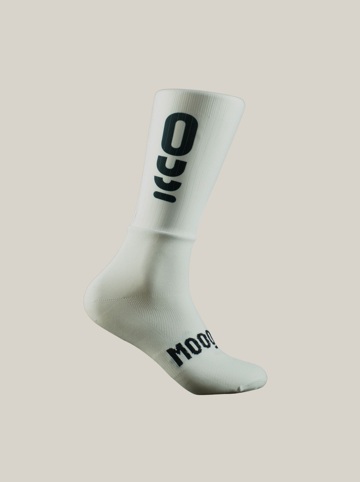 Calcetines de ciclismo Aero White Corsa de Mooquer en blanco, vista lateral