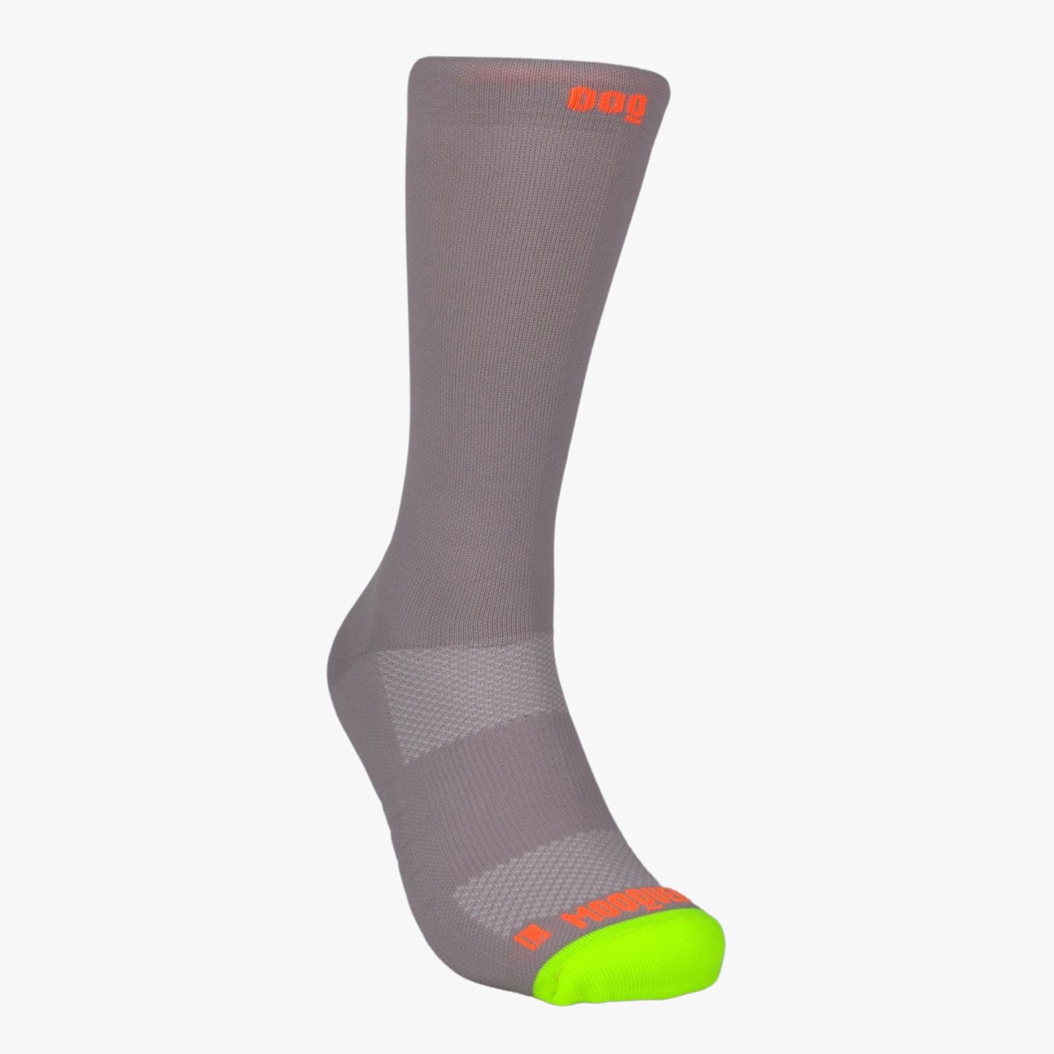 Detalle del ajuste ergonómico en los calcetines Nebular Run para evitar rozaduras al correr