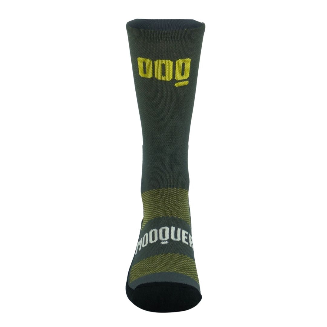 Refuerzo ampliado en talón y tendón de Aquiles en los calcetines Trail Max Grey de Mooquer