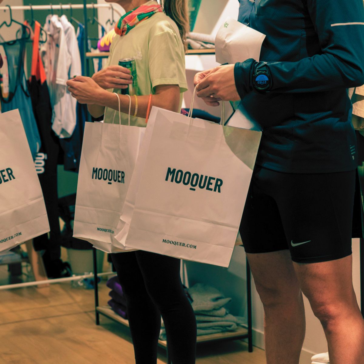 Mooquer es una marca de ropa deportiva familiar premium enfocada en ciclismo, running y trail running. Basada en Oviedo - Asturias