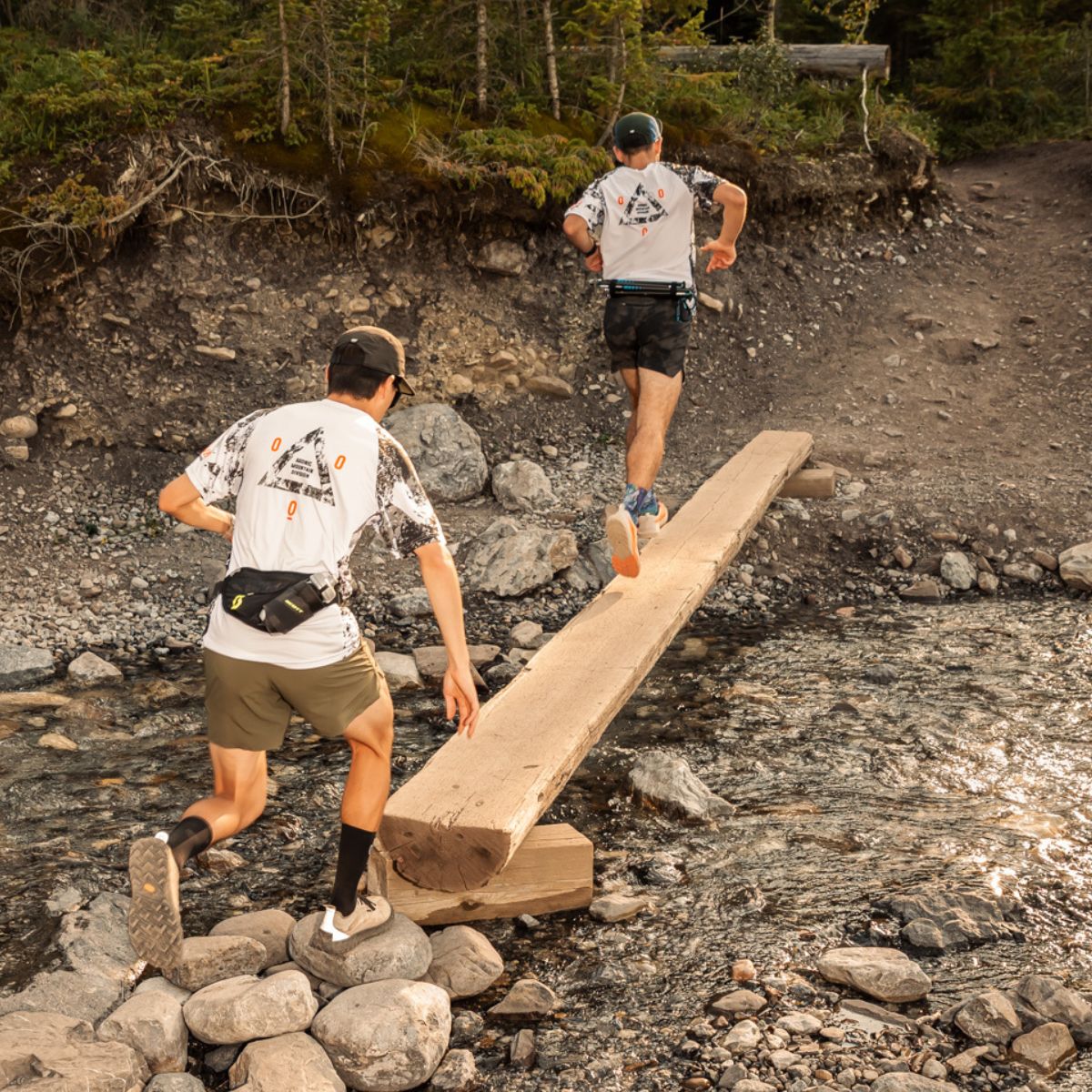 equipación de running y trail running hecha en Portugal de gran calidad. Camisetas de running para correr por el monte transpirables y ligeras