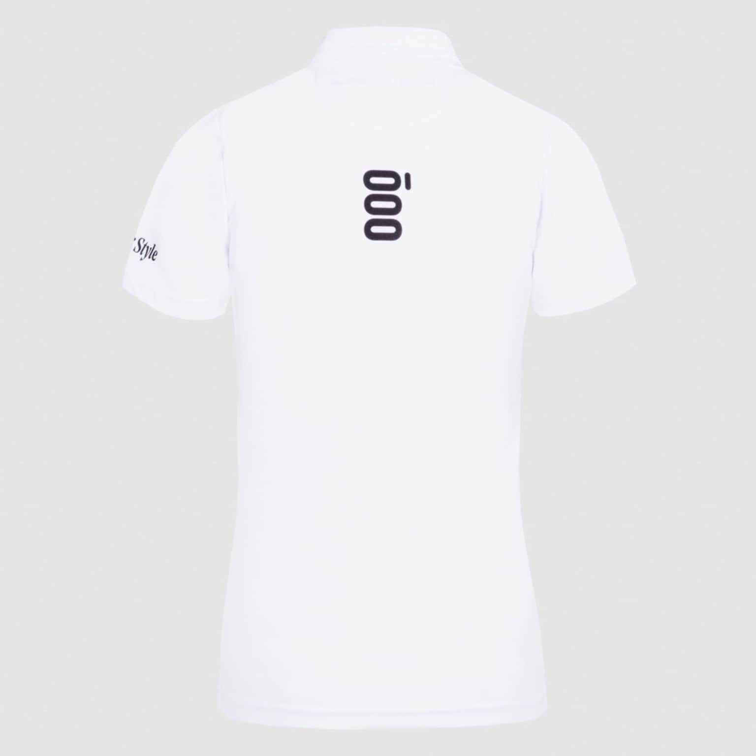 Polo técnico White Crew en blanco, vista trasera con ajuste limpio